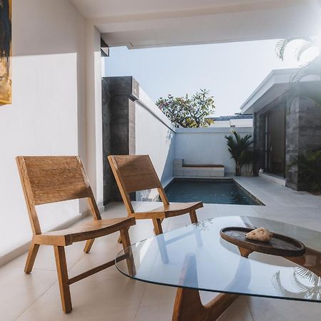 Aster Villa Seminyak Eksteriør billede