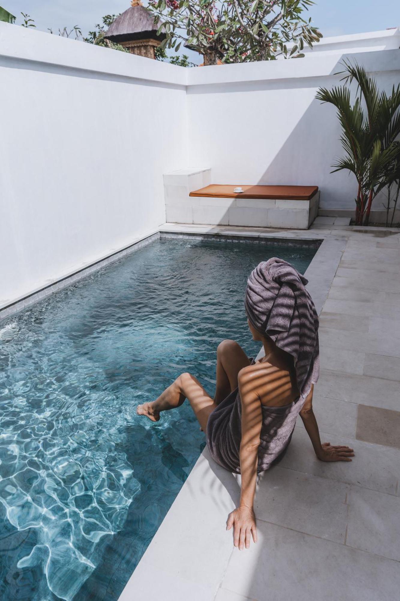 Aster Villa Seminyak Eksteriør billede