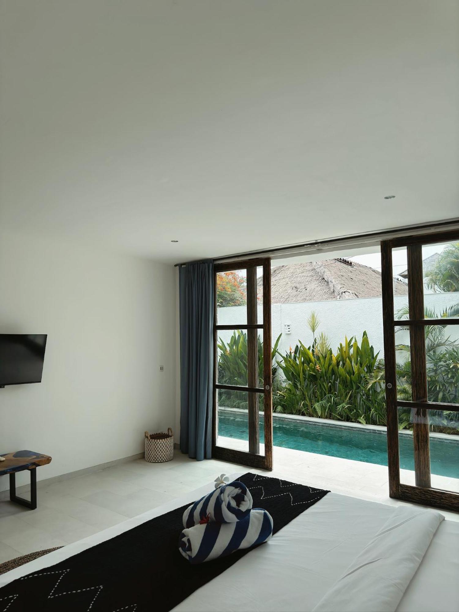 Aster Villa Seminyak Eksteriør billede