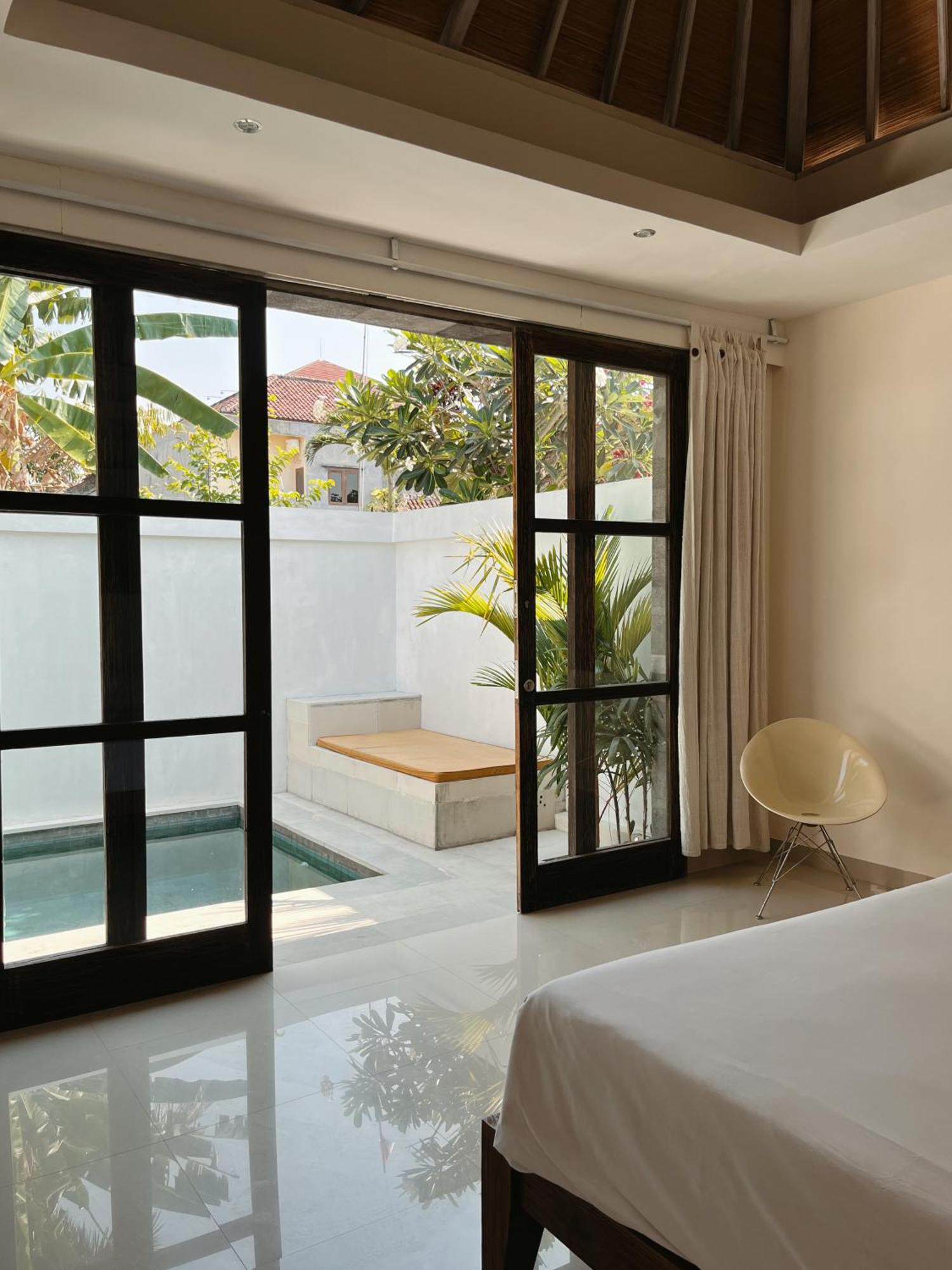 Aster Villa Seminyak Eksteriør billede